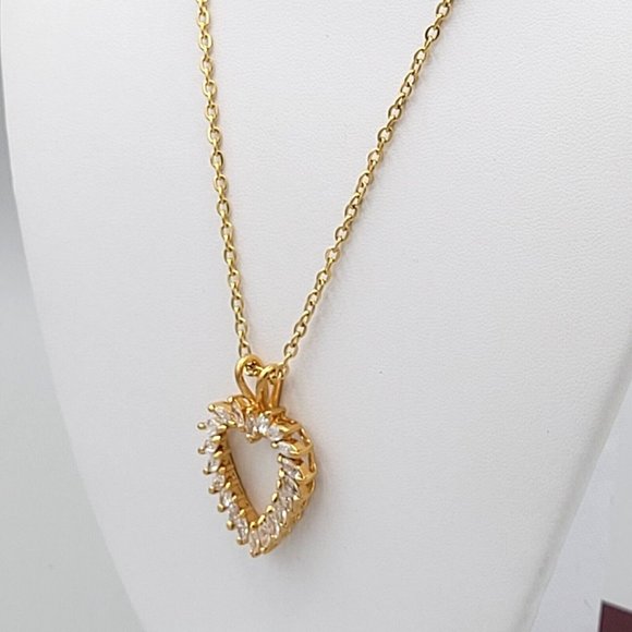 Womens Gold Tone Chain Fashion Necklace Crystal Heart Shaped Pendant 18 in - Picture 2 of 9